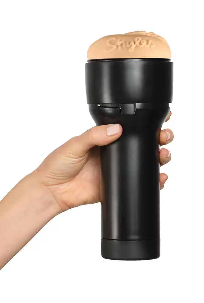 Kiiroo Feel Skyler Lo Masturbator