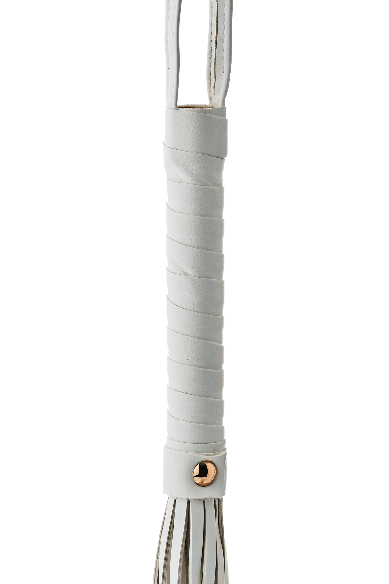 Blaze Elite White Flogger