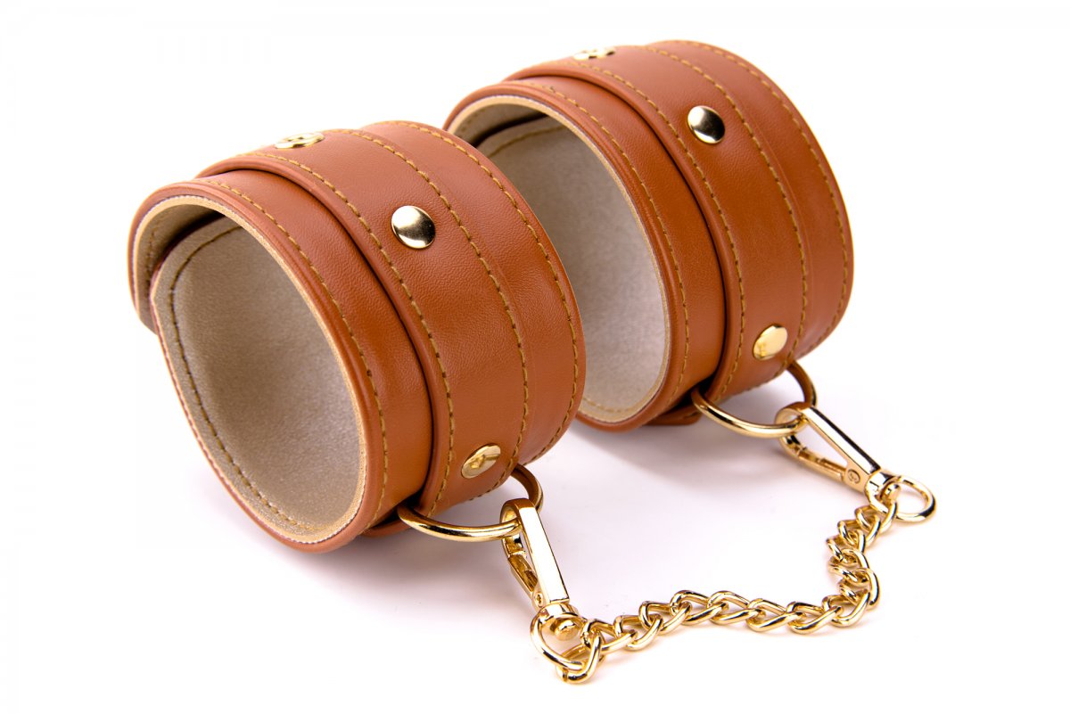 Handcuffs Vegan Leather Cognac