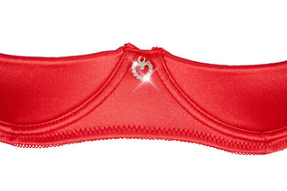 Rött 3-delat Lingerieset – Hyllbh & Höfthållare