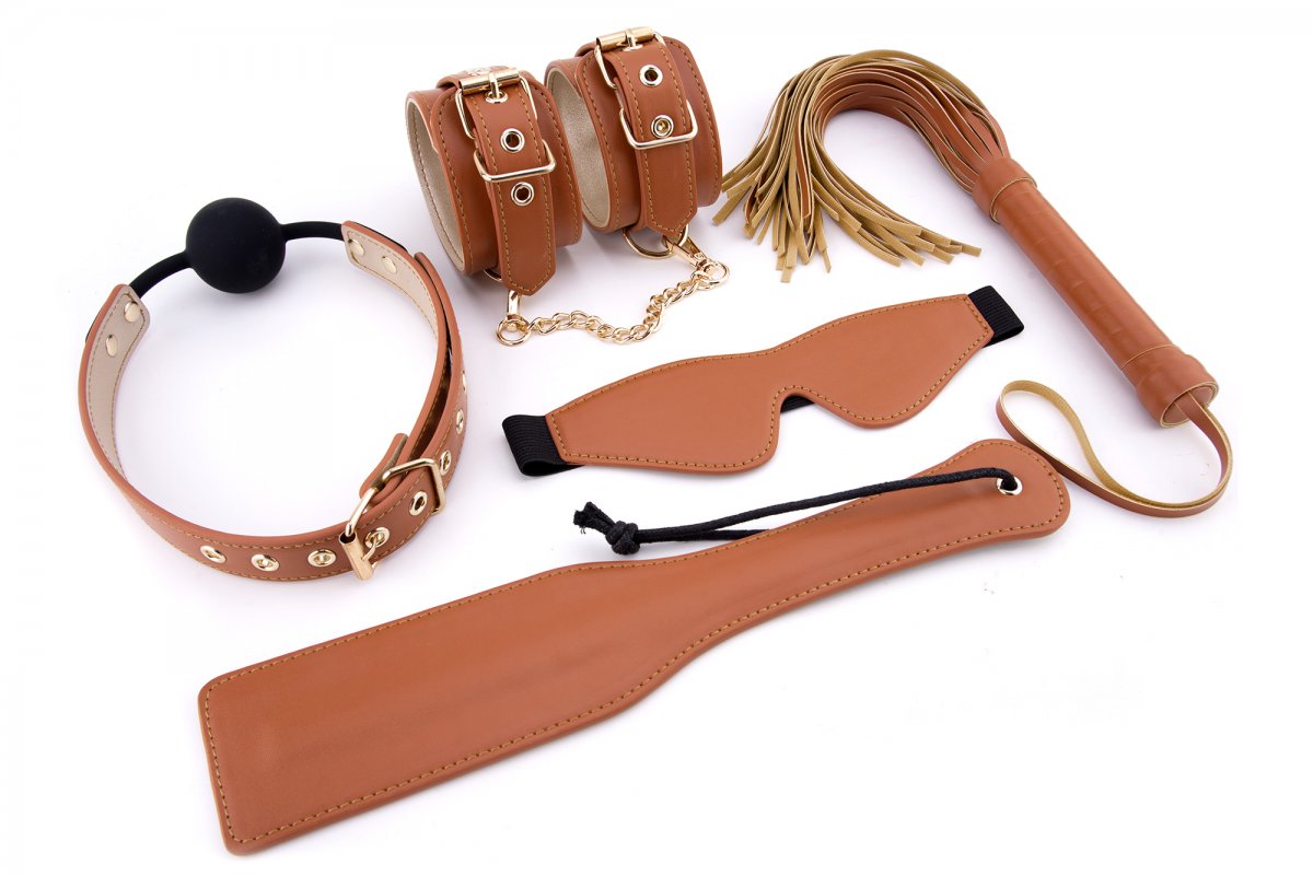 BDSM Set Vegan Leather Cognac
