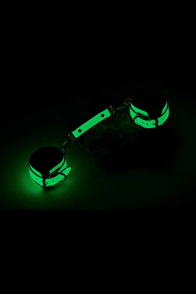 Glow In The Dark Handbojor