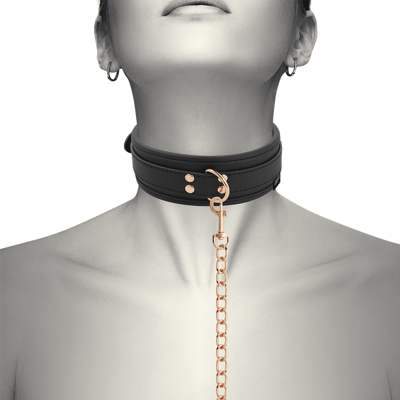 Necklace With Leash